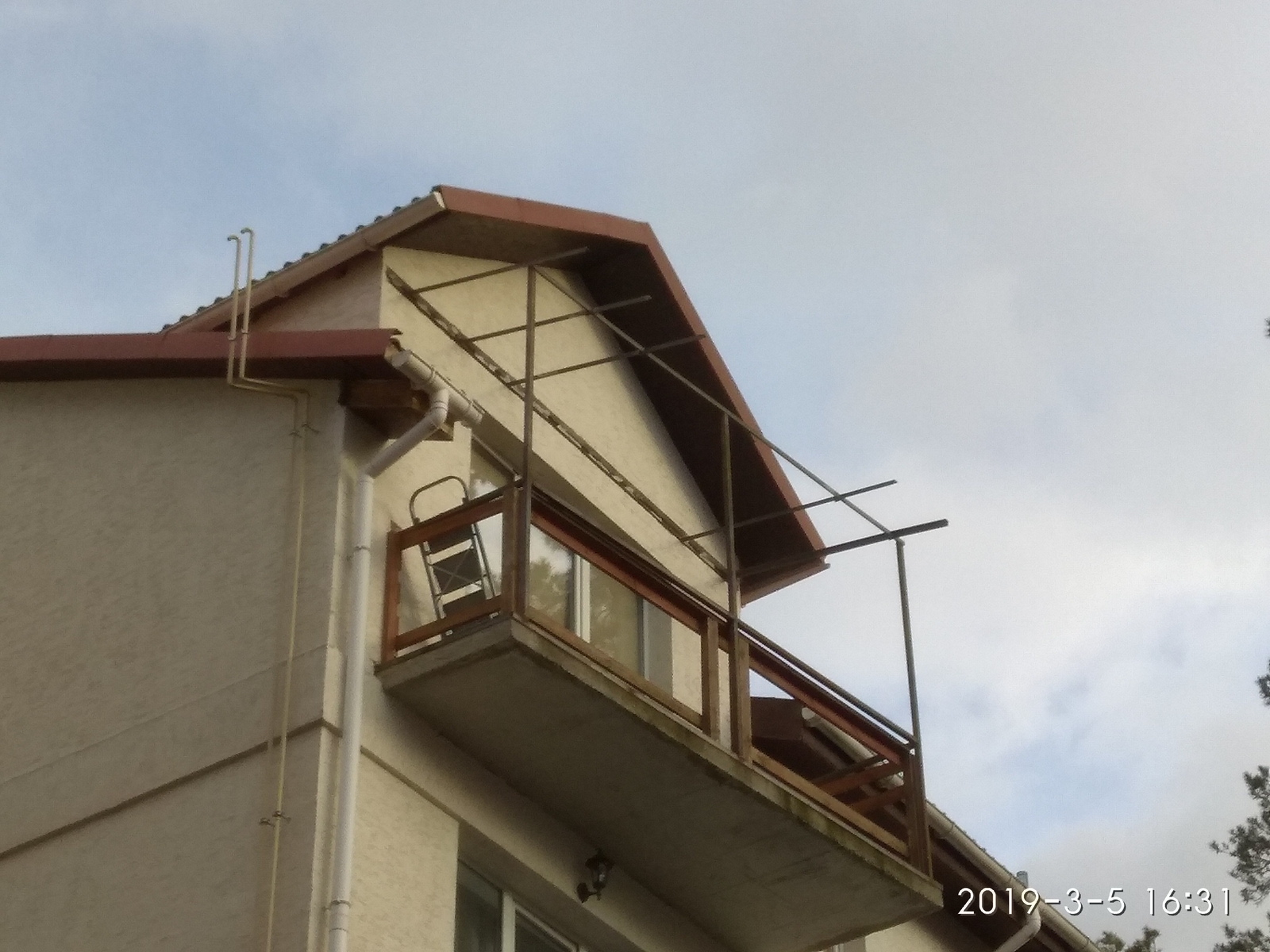 Click to enlarge image montazh-kryshi-na-balkone-kiyev-1.jpg