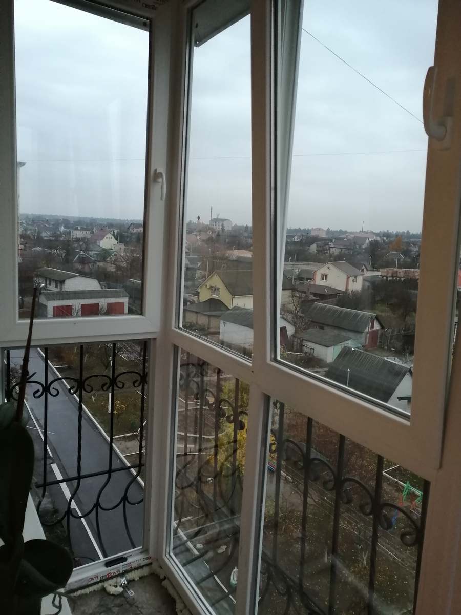 Click to enlarge image frantsuzskiy-balkon-s-vynosom-po-polu-001.jpg