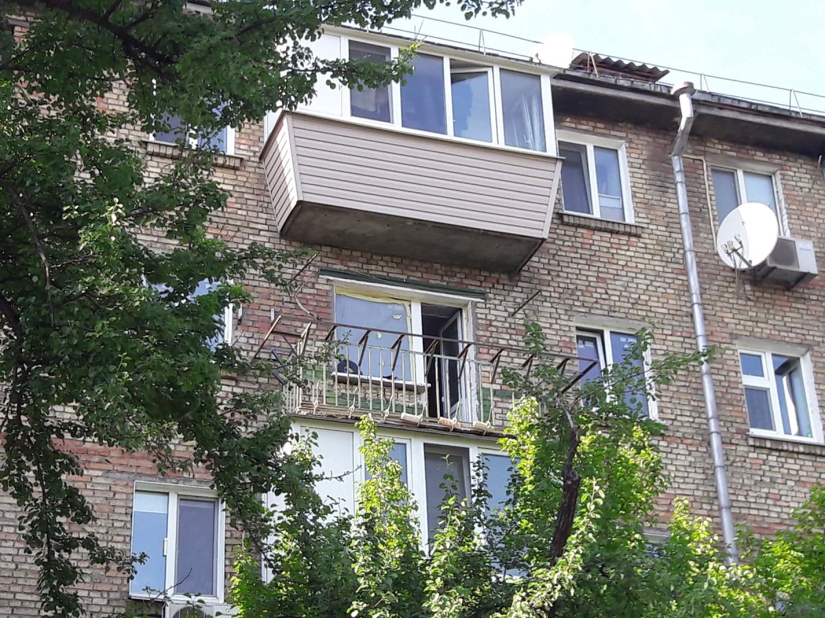 Click to enlarge image balkon-s-vynosom-kiev-darnitsa-1.jpg